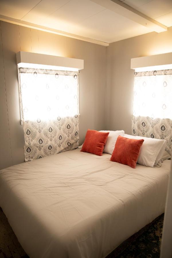 Rustic 2 Bedroom Boho Apartment Laramie Dış mekan fotoğraf