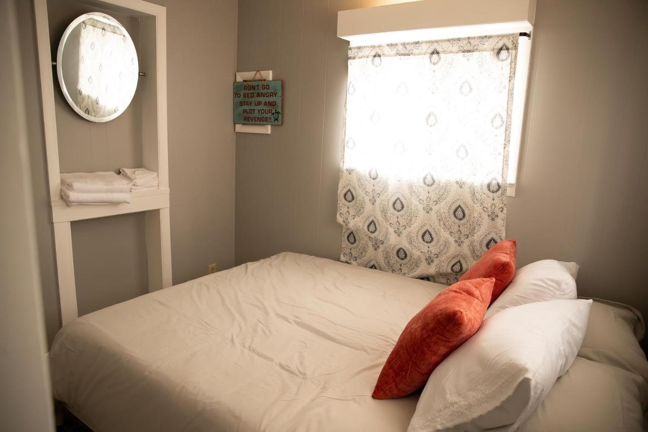 Rustic 2 Bedroom Boho Apartment Laramie Dış mekan fotoğraf